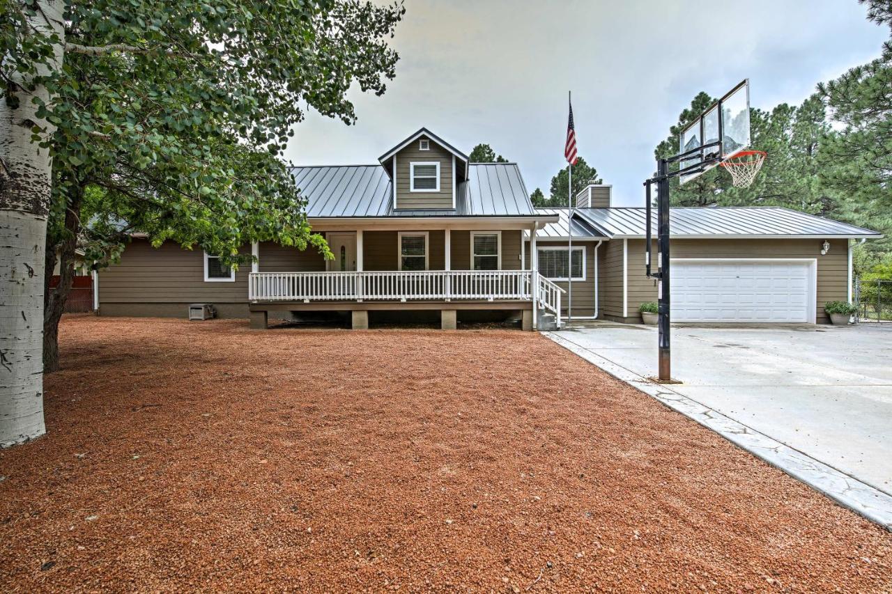 Lakeside Home With Game Room, Yard, Deck And Fireplace Пайнтоп-Лейксайд Екстериор снимка